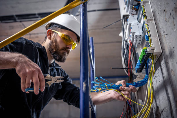 Best Circuit Breaker Repair  in Wolcott, IN